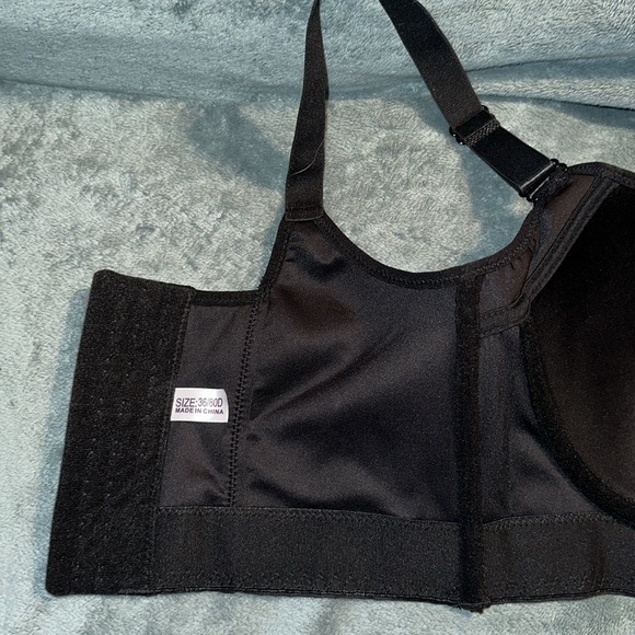 Black bra size 36/80D which is equivalent to US 36C 💕 - Picture 4 of 5